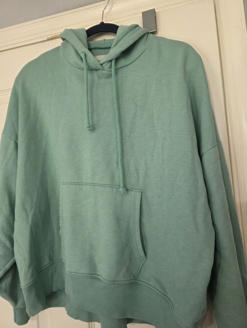 American Eagle light sage oversized hoodie front pouch pocket Size XS